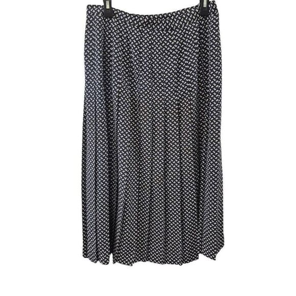 Navy & White Mini Floral Polyester Pleated Skirt with Matching Scarf or Sash - Picture 5 of 8